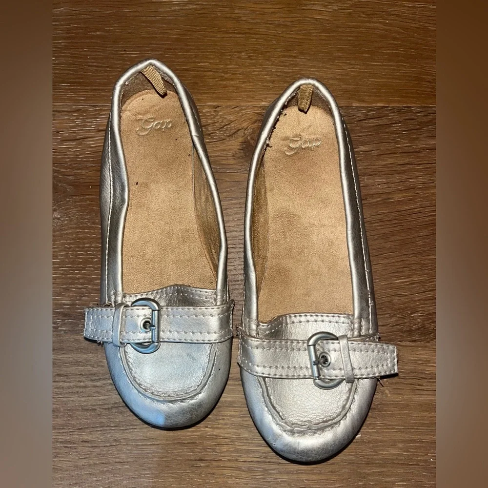 GAP stylish bronze