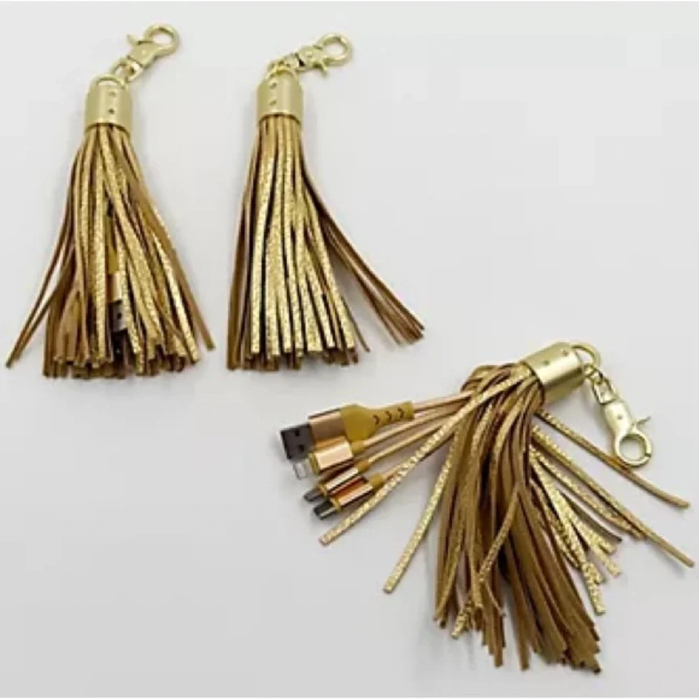 Bolsetta Universal Charging Tassels for Apple & Android - Gold