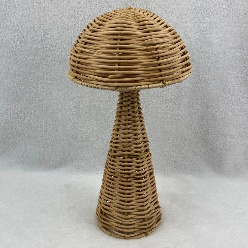 N/A woven rattan