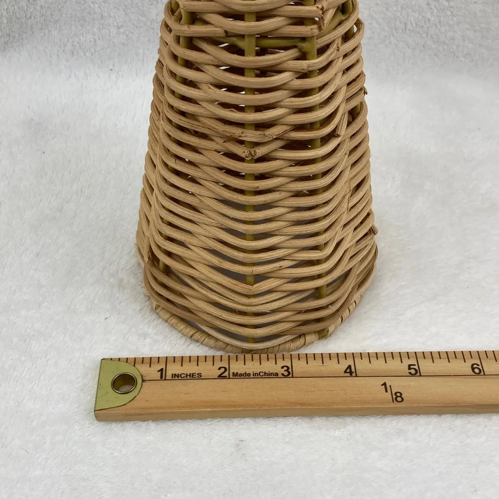 N/A woven rattan