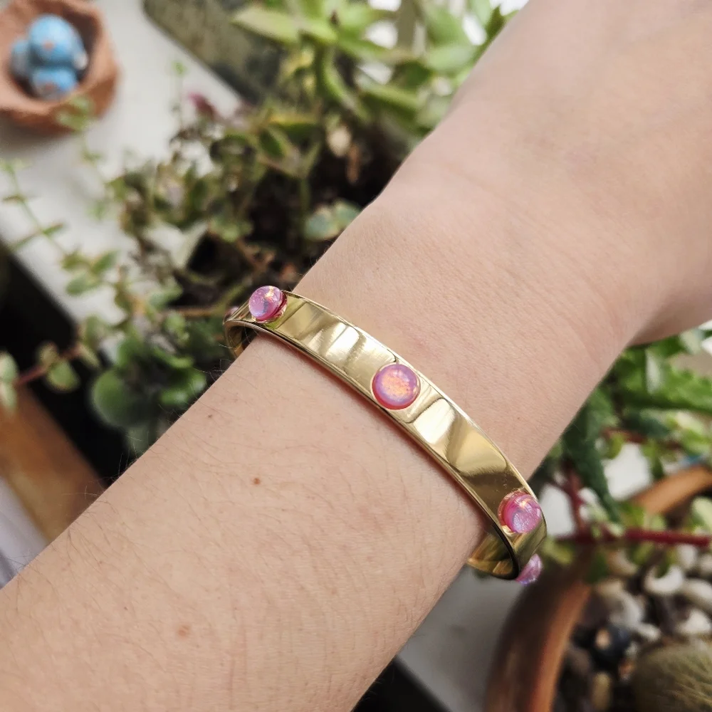 N/A vintage gold