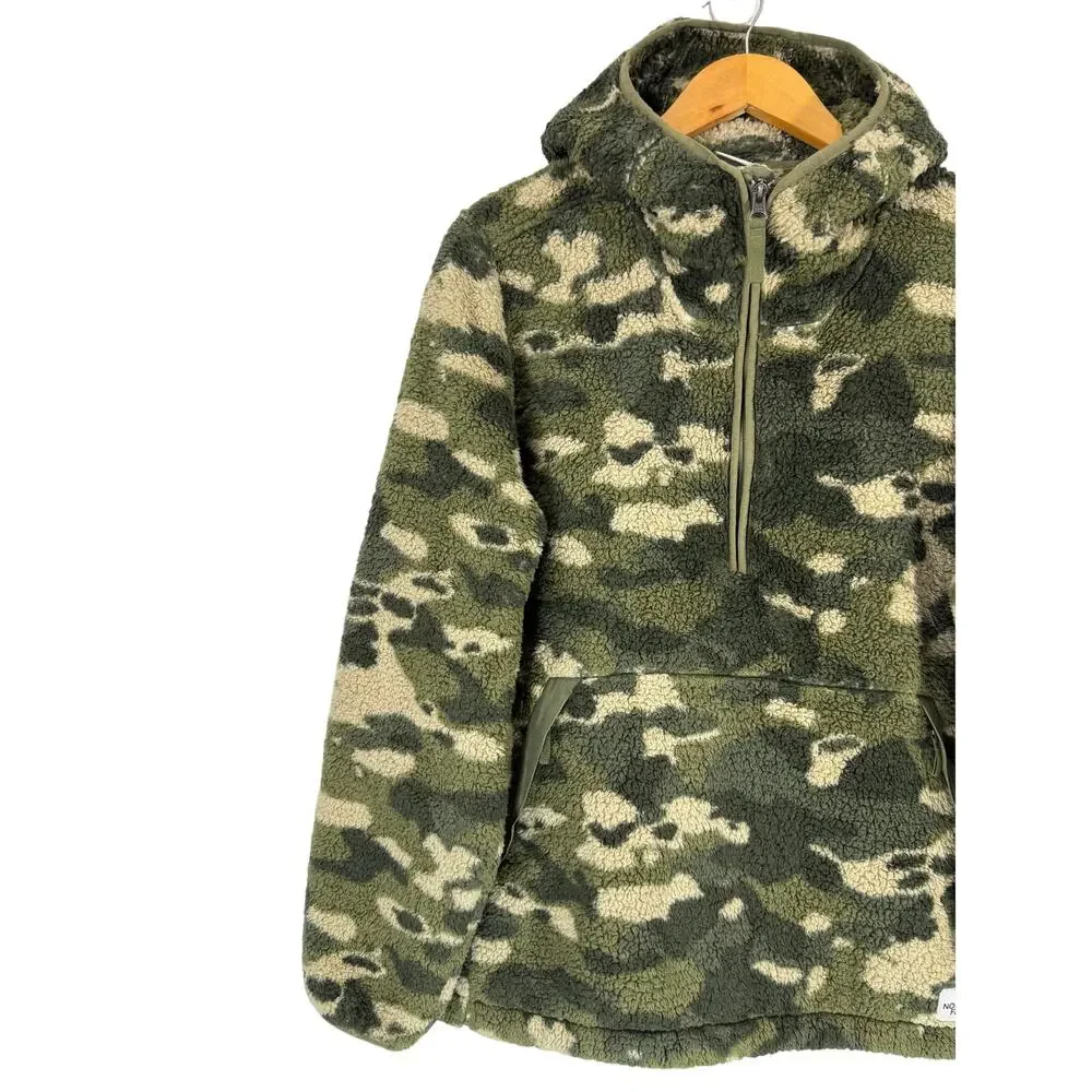 The North Face stay cozy