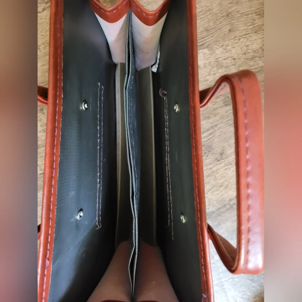 N/A brown briefcase