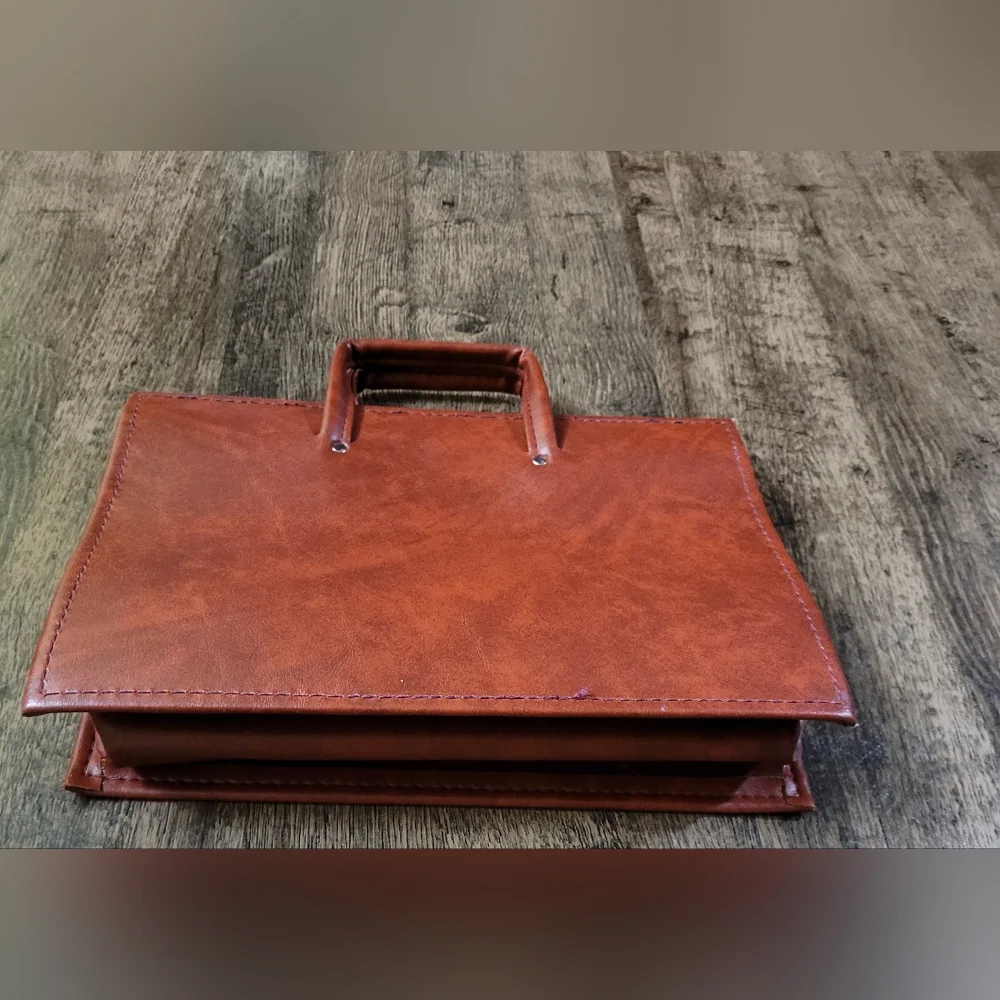 N/A brown briefcase