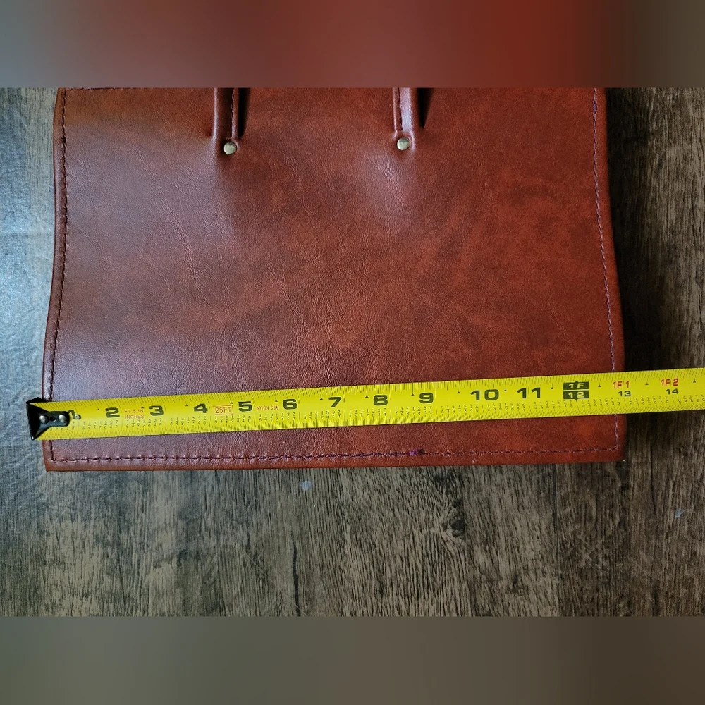 N/A brown briefcase