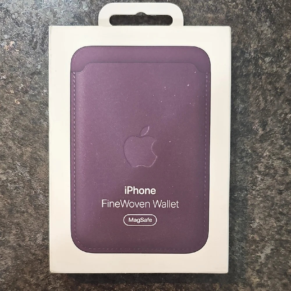 Apple iPhone FineWoven Wallet - Deep Purple