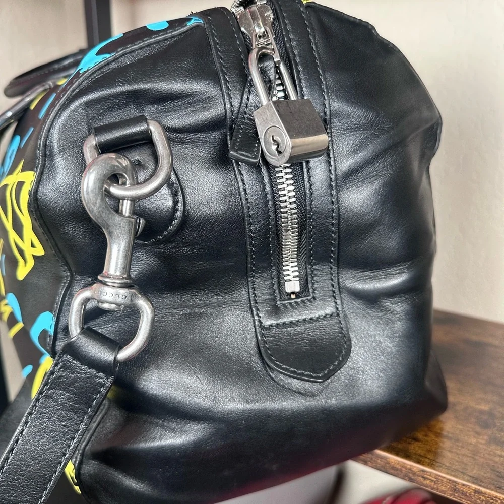 Gucci eye catching
