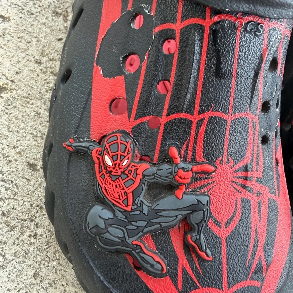 Crocs Team Spider-Man Echo Glow Clog - GLOW-IN-THE-DARK SPIDEY Kids Sz: J6 US