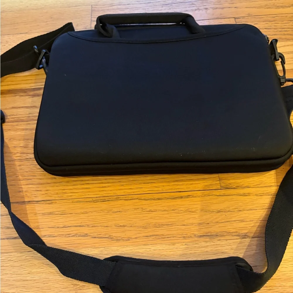 Wenger sleek durable