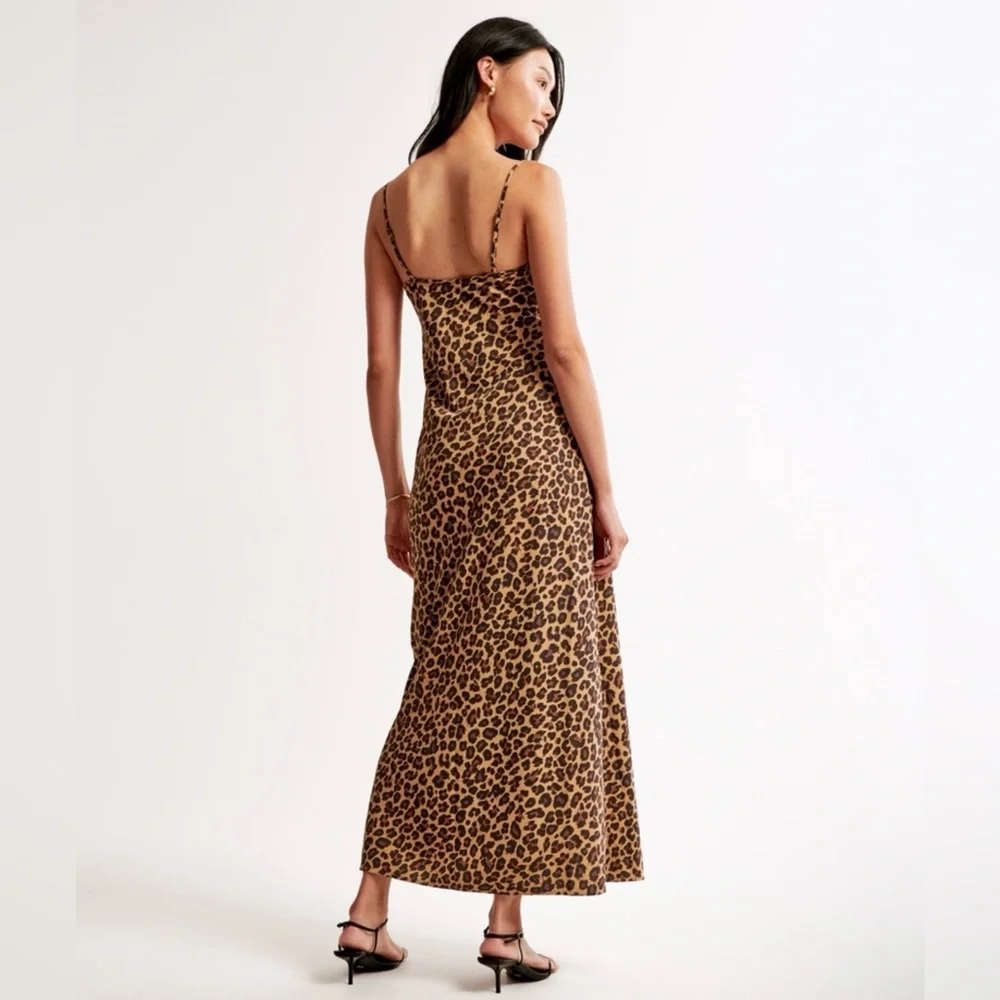Abercrombie & Fitch flattering slip
