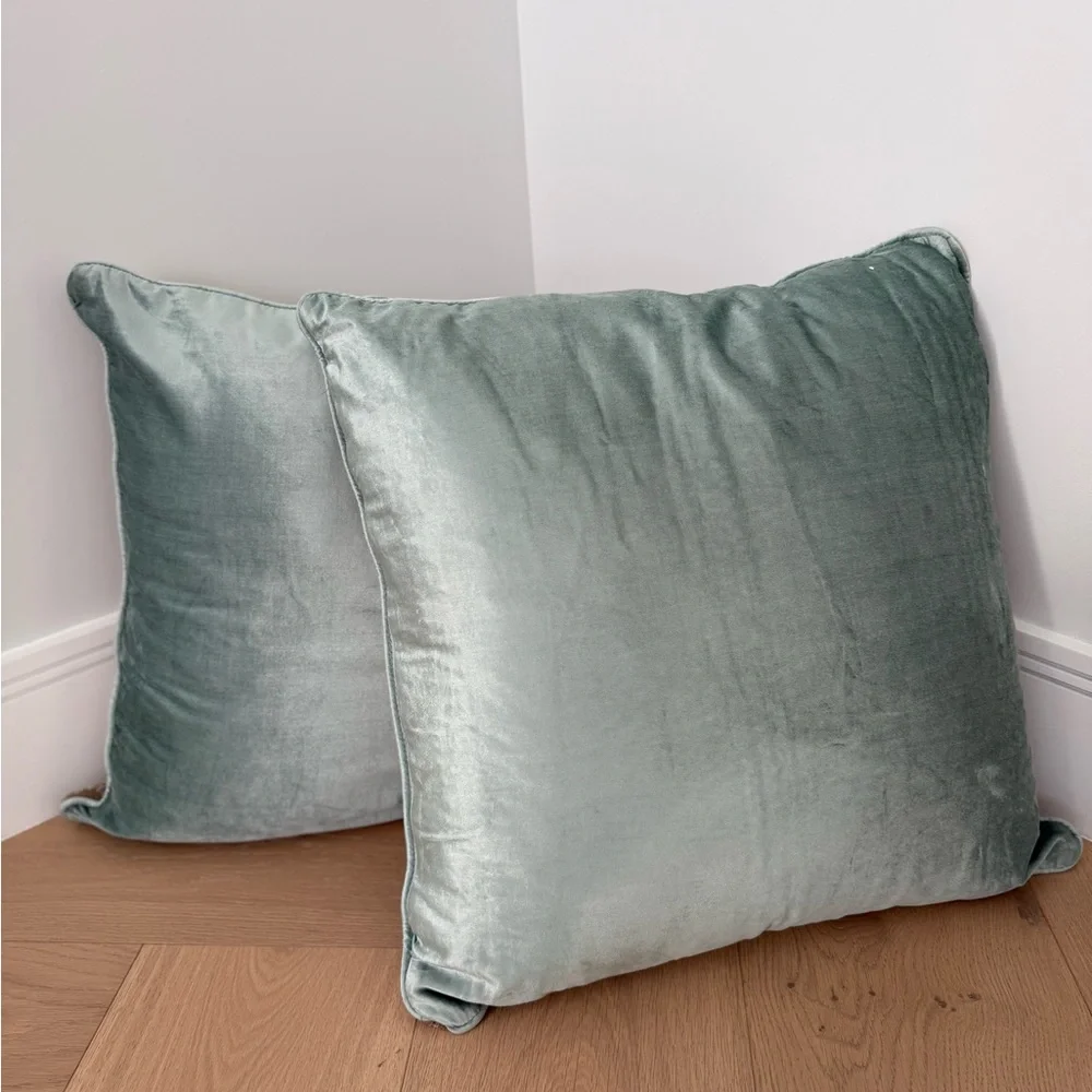 J QUEEN NEW YORK ‘Collette’ Set of Two Euro Shams