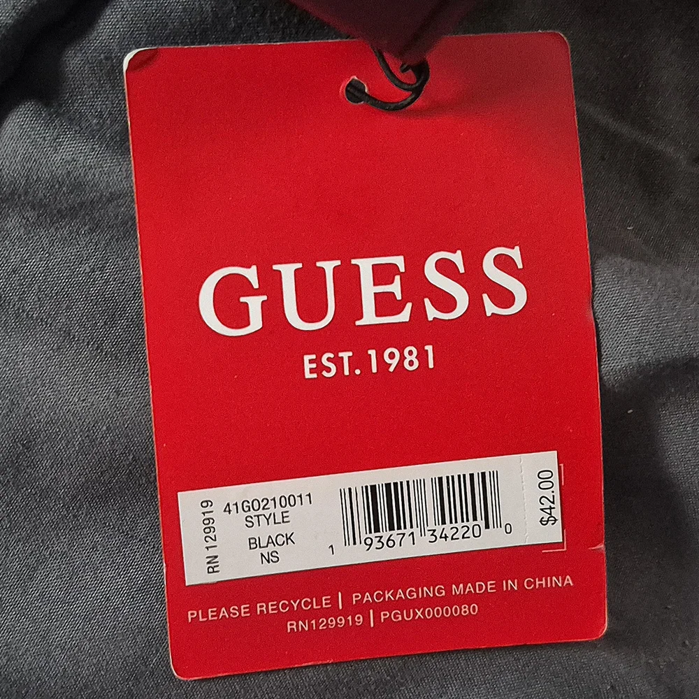 Guess elegant black