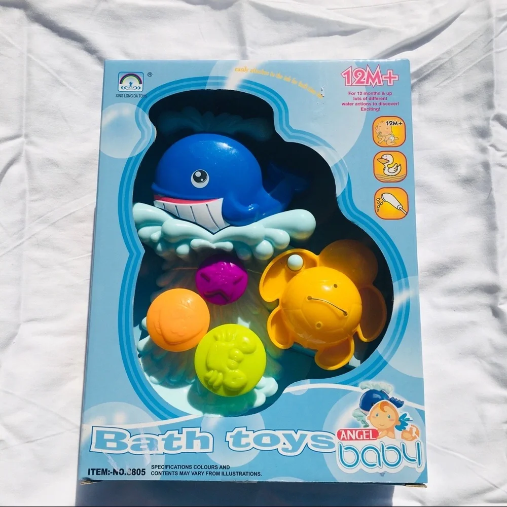 NWT Bath toy Whale WITH SUCTION CUPS!! 12 MONTHS & UP