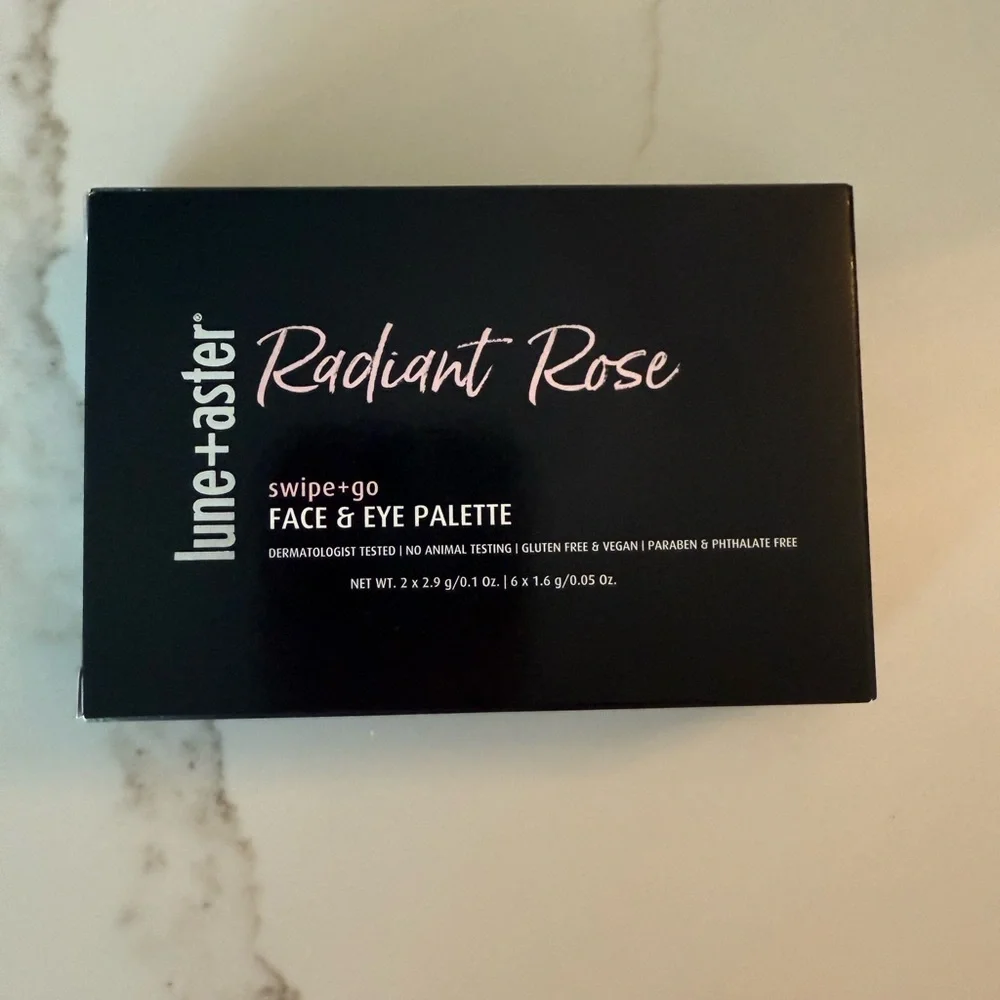 Lune and Aster Radiant Rose‎ Face & Eye Palette, NWT