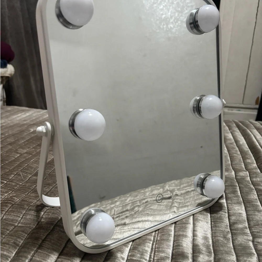N/A vanity lights