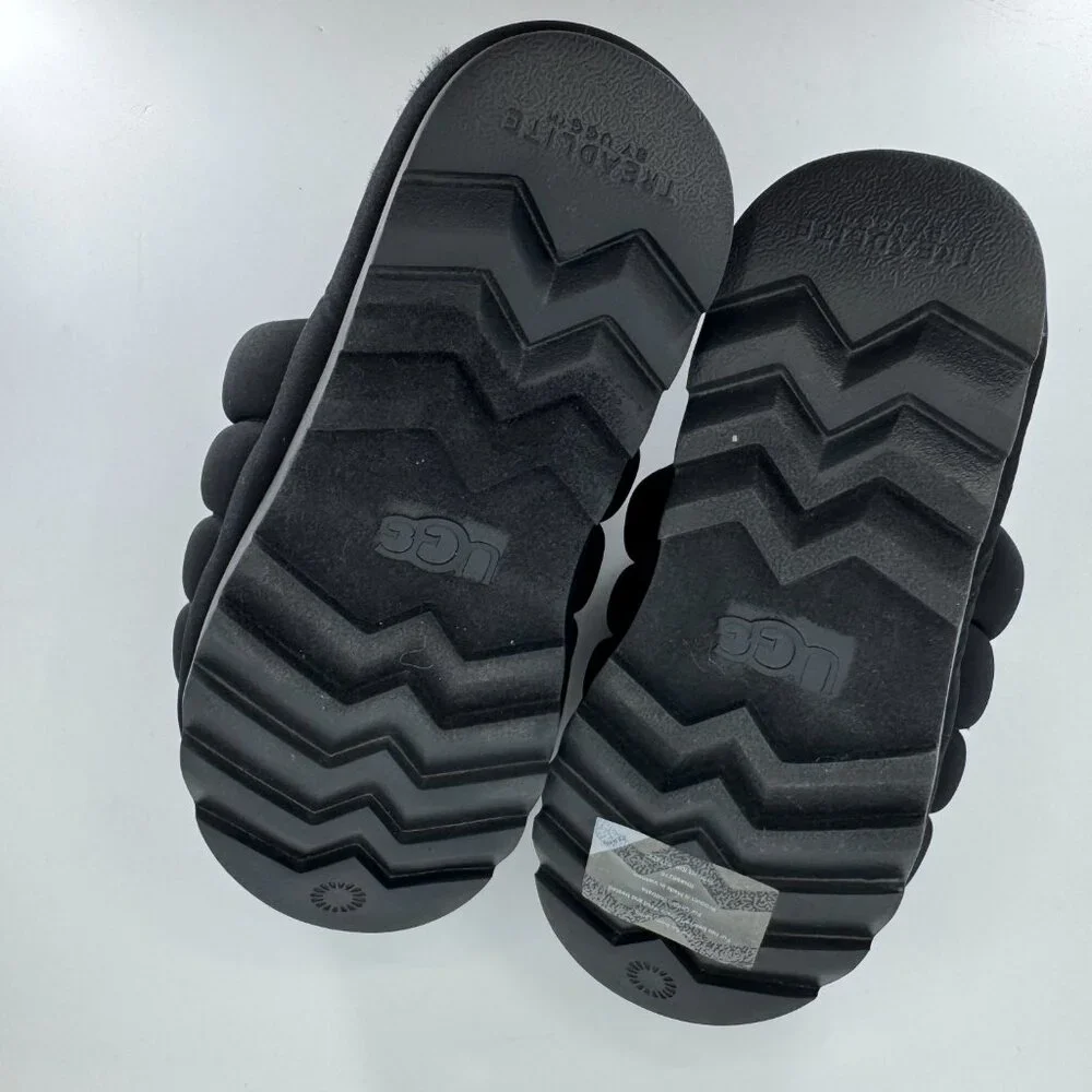 UGG sneakers please
