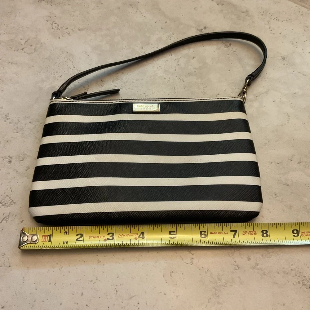 kate spade compartments black
