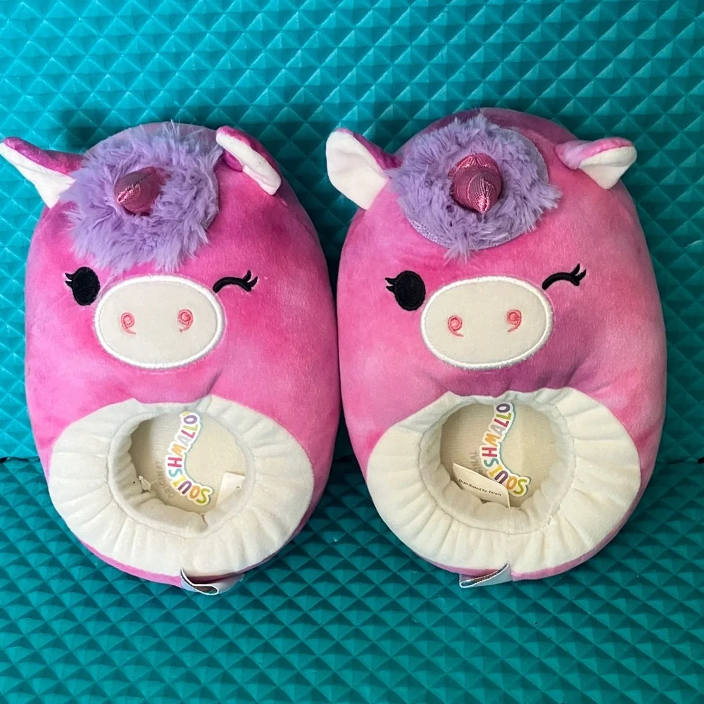 Squishmallows Lola The Unicorn Dual Sizes Girls Slippers | S 11-12