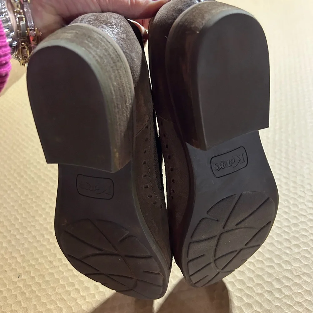 Kork-Ease elastic side