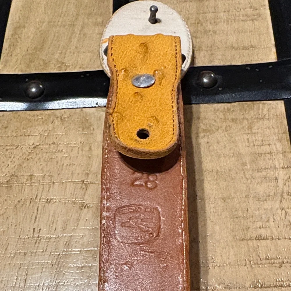 N/A stylish yellow
