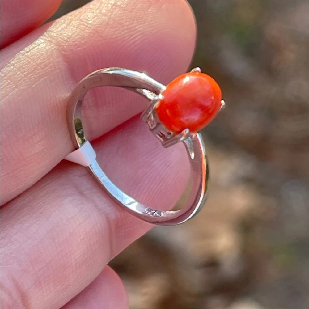 NWT Genuine Coral Stone 8X6mm Ring in 925 Sterling Silver Size 7