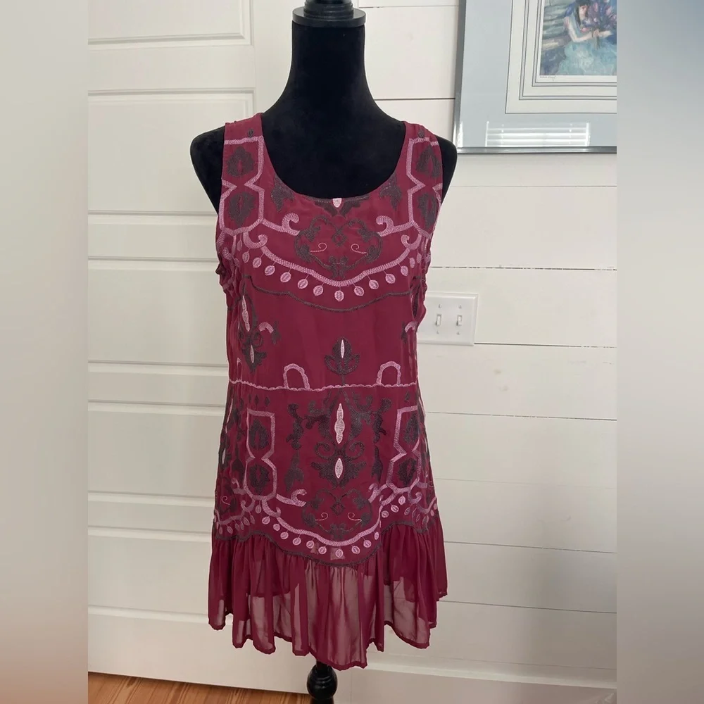 Octavia sleeveless embroidered