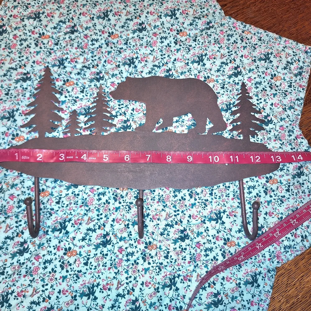 Metal, Plasma Cut, Rustic Bear in Forest Wall Hooks, NWOT