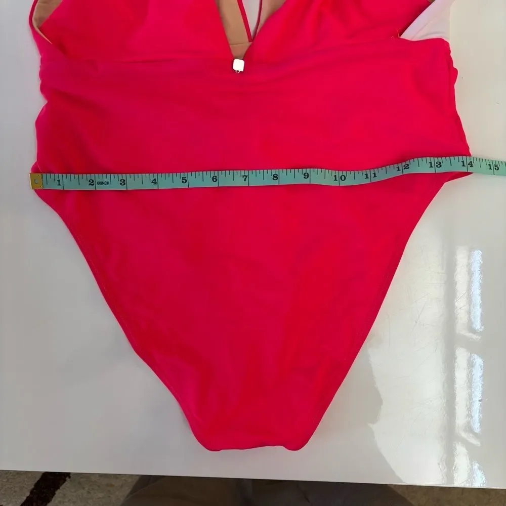 Fabletics flattering one