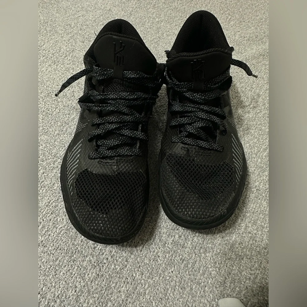 Nike authentic kyrie