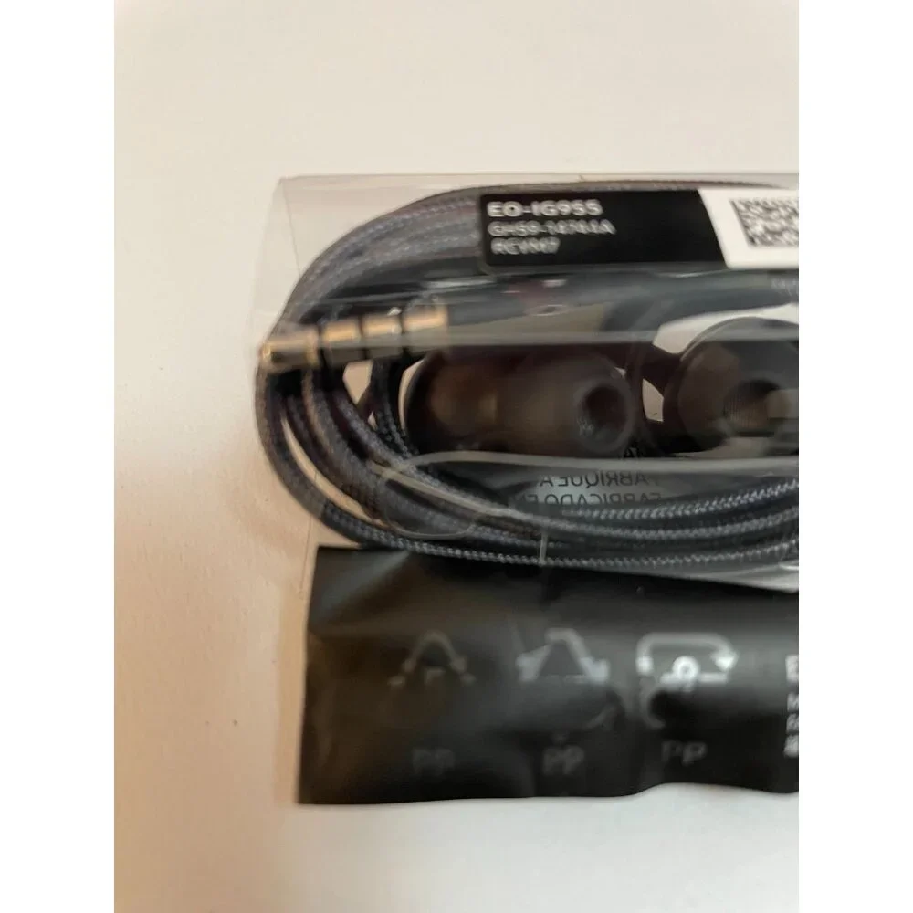 AKG extra packing ear