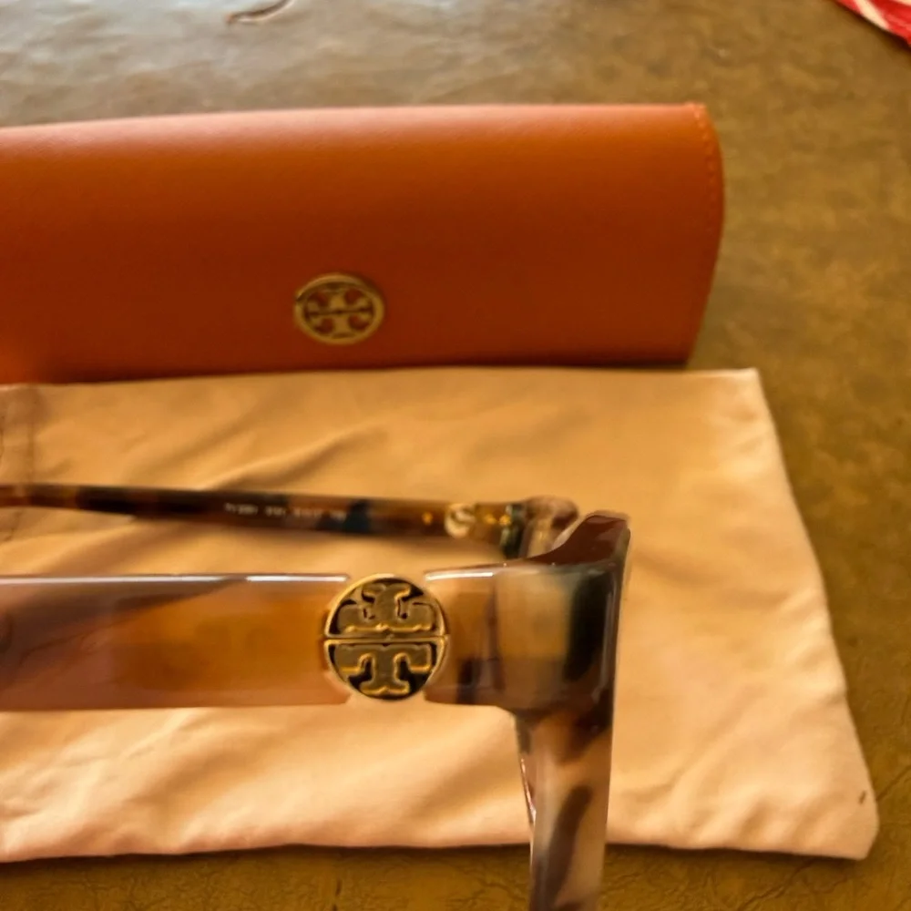 Tory Burch elegant tory