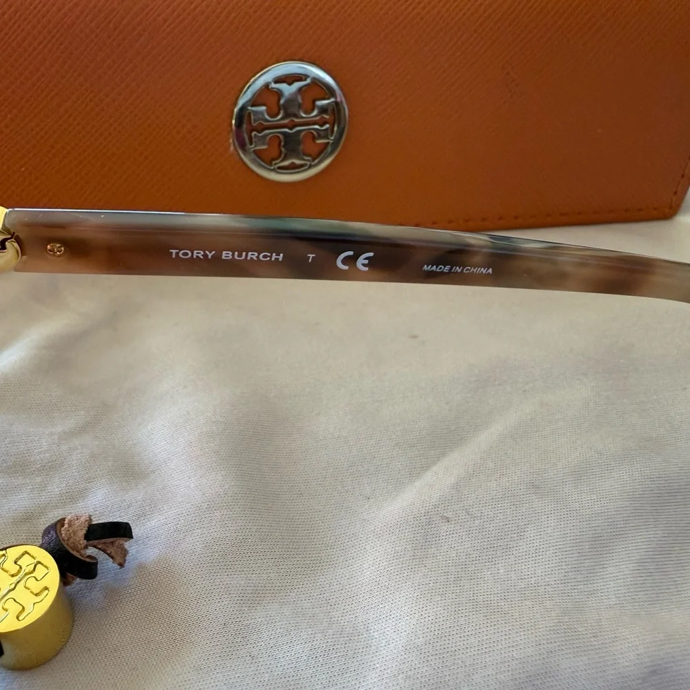 Tory Burch elegant tory
