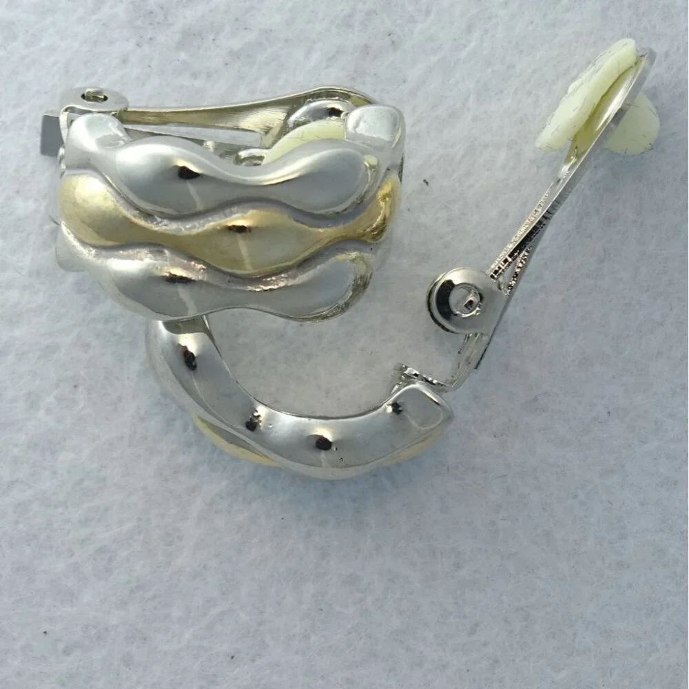 MX clip closure