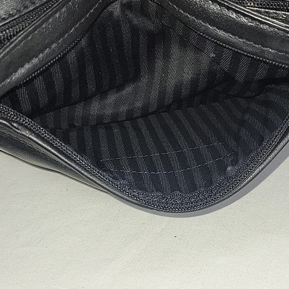 Tumi elegant black