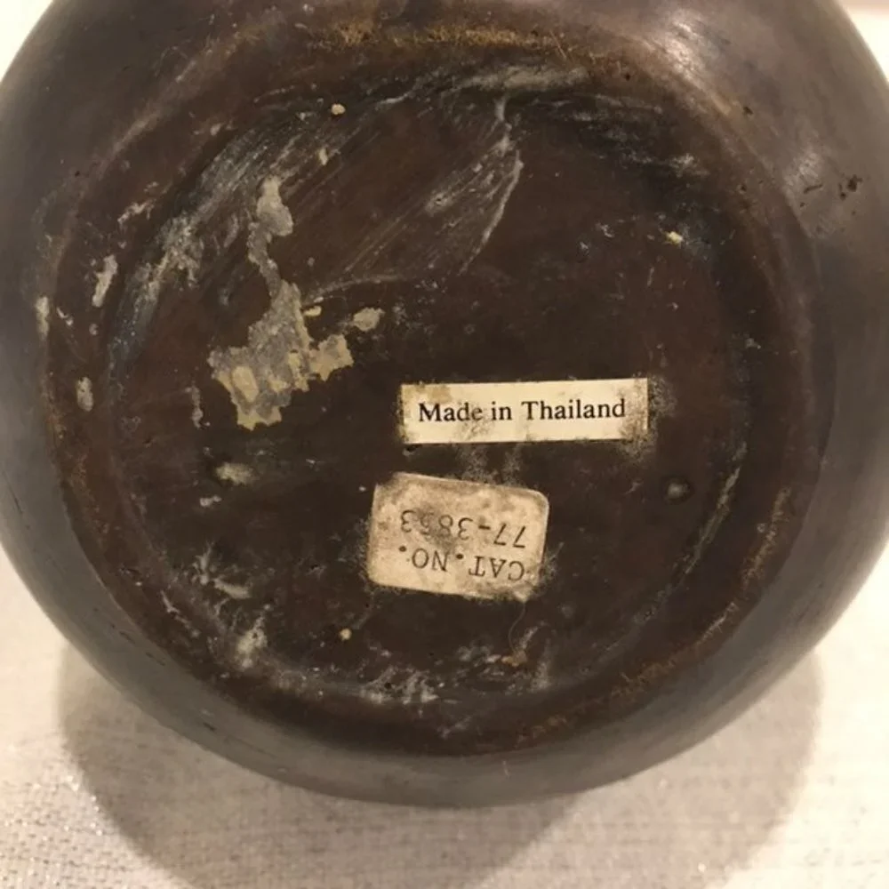 N/A worldly quality vase