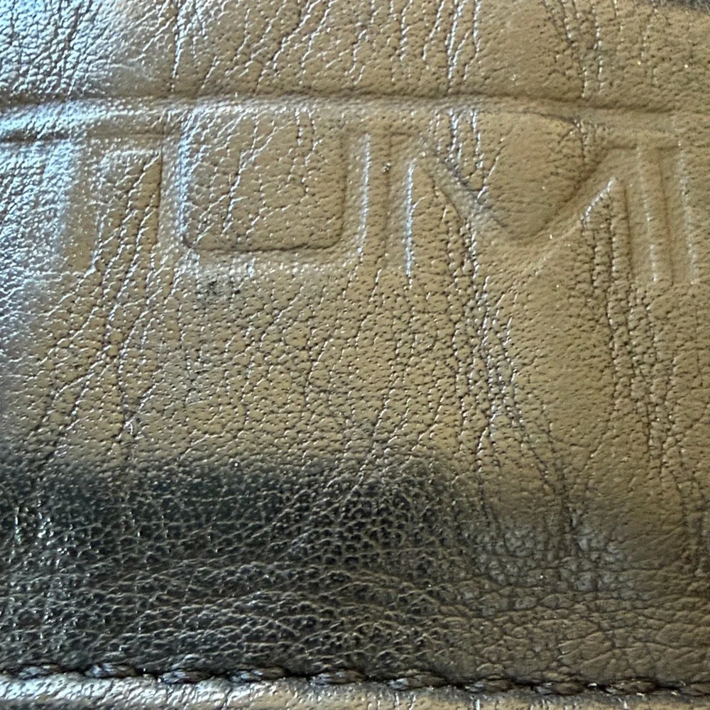 EUC TUMI Vintage UNISEX Black Leather Attractive Travel Work Crossbody
