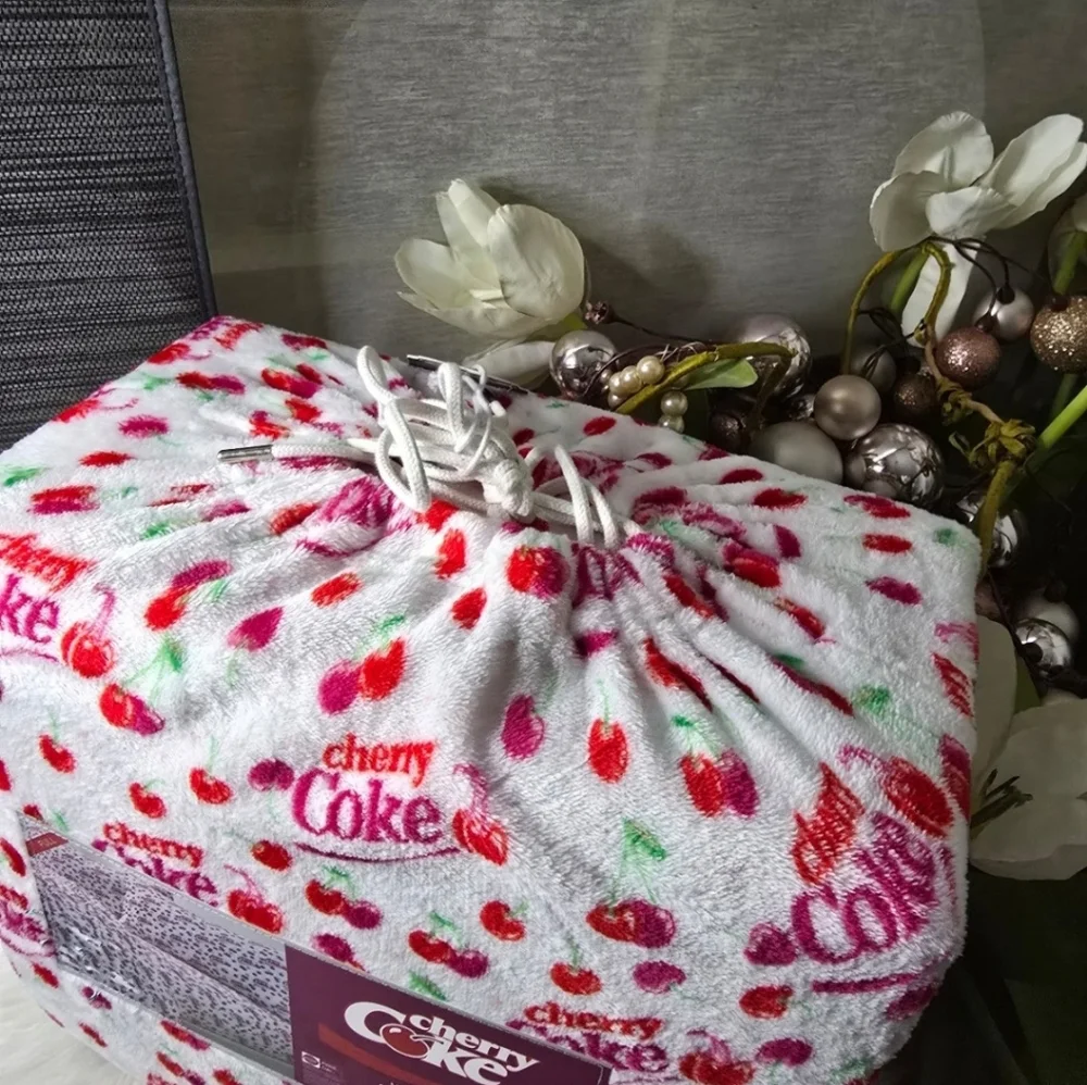 Cherry Coke Full velvet plush 4 piece sheet set new