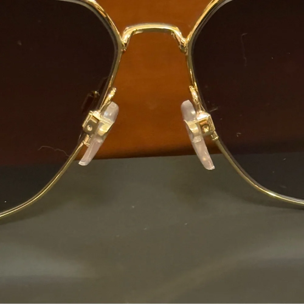 Marc Jacobs sleek timeless