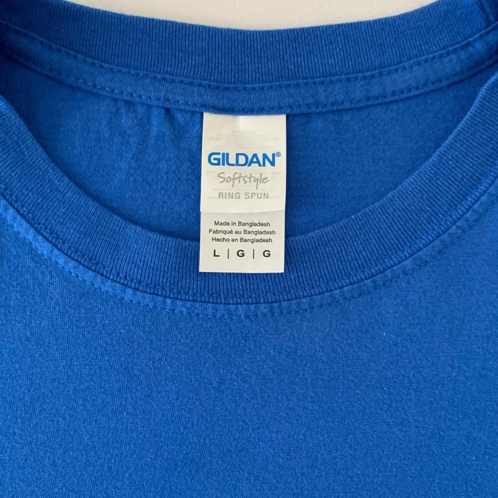 Gildan preowned excellent