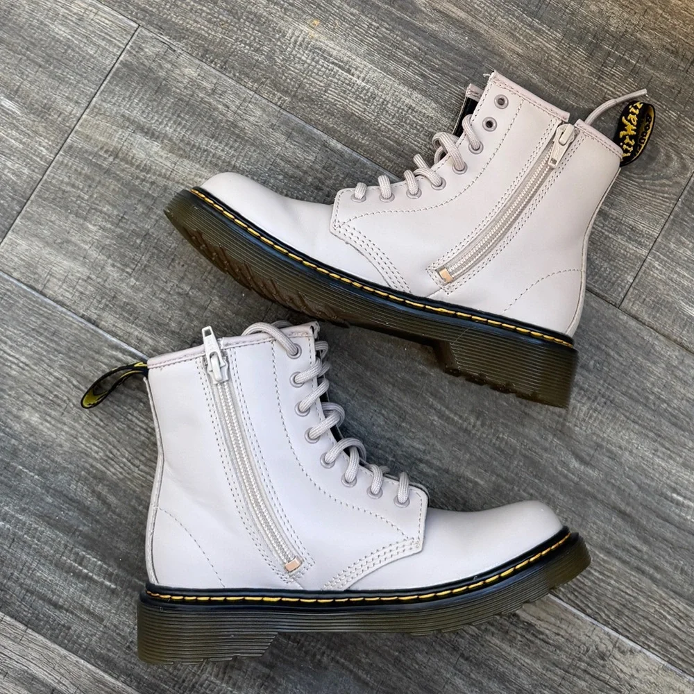 Dr. Martens excellent used