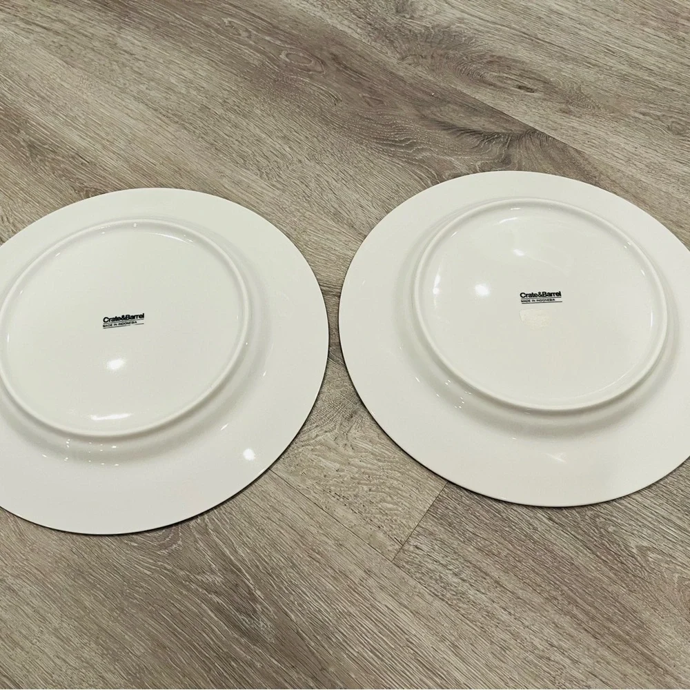 Crate&Barrel 🍽️ classic