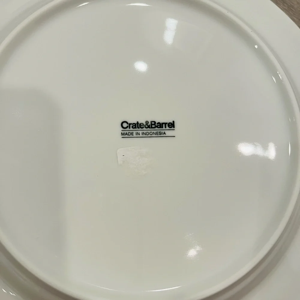 Crate&Barrel 🍽️ classic