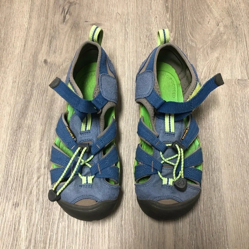 Keen blue lime