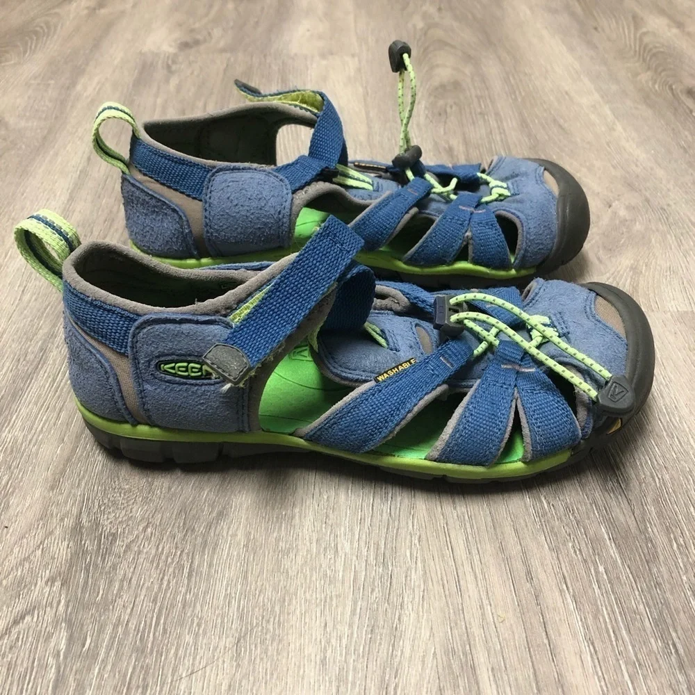 Keen blue lime