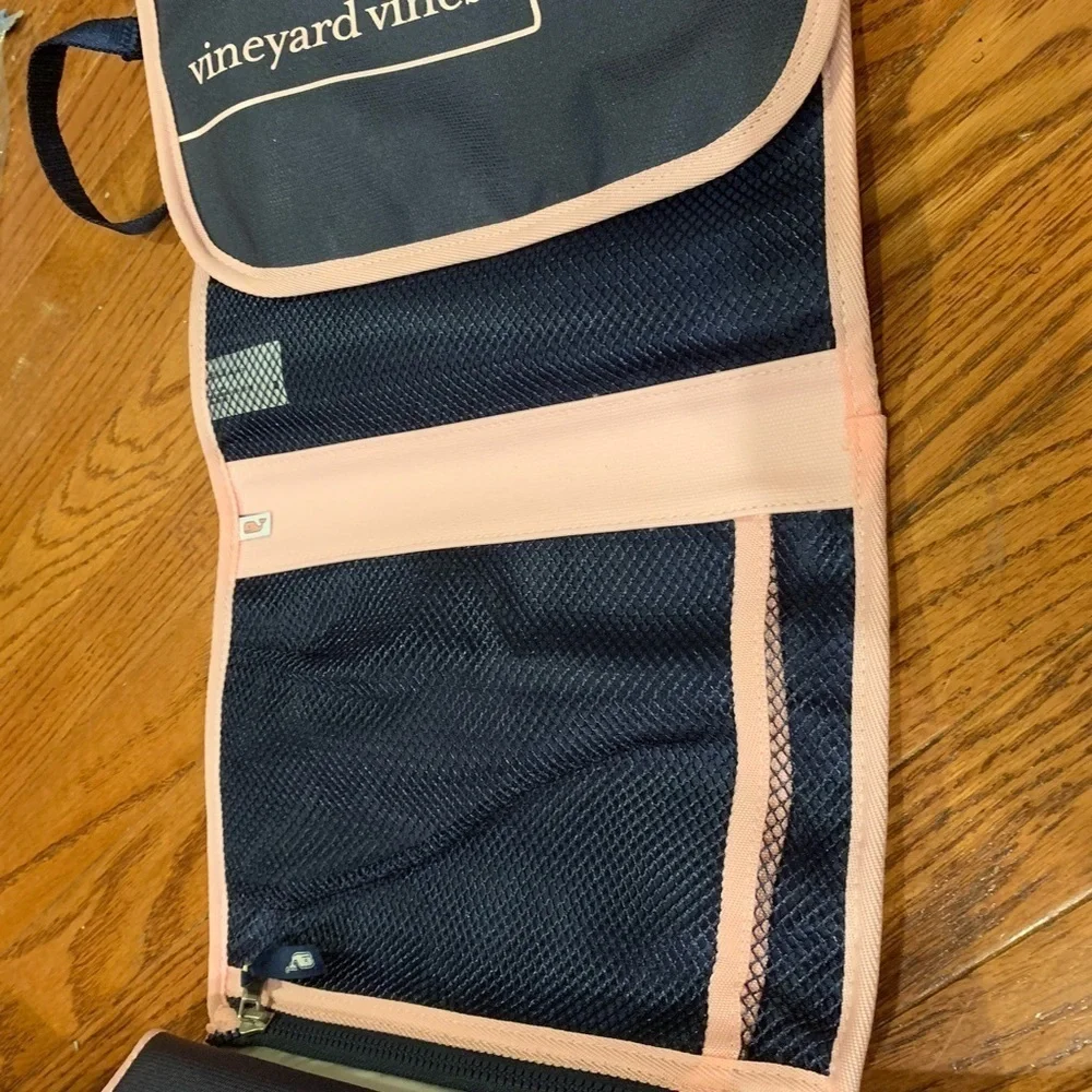 vineyard vines