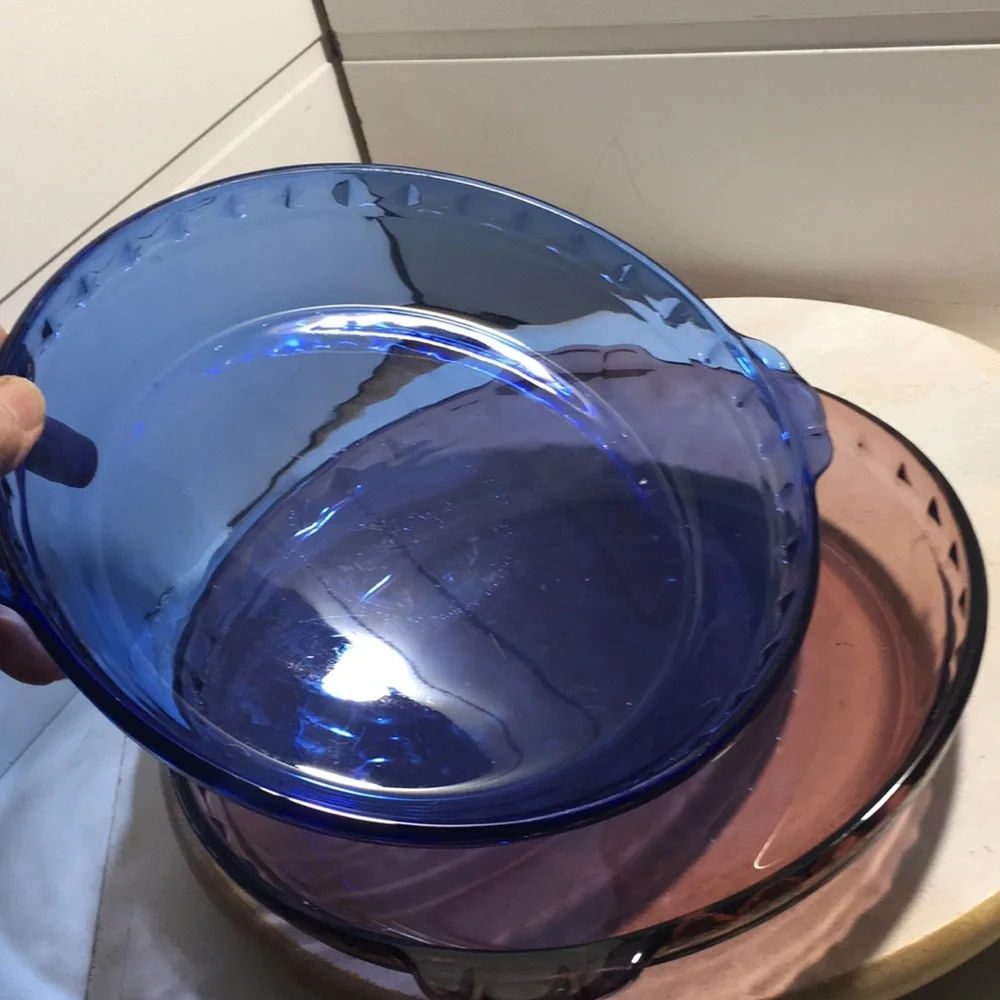 Pyrex cracks chips