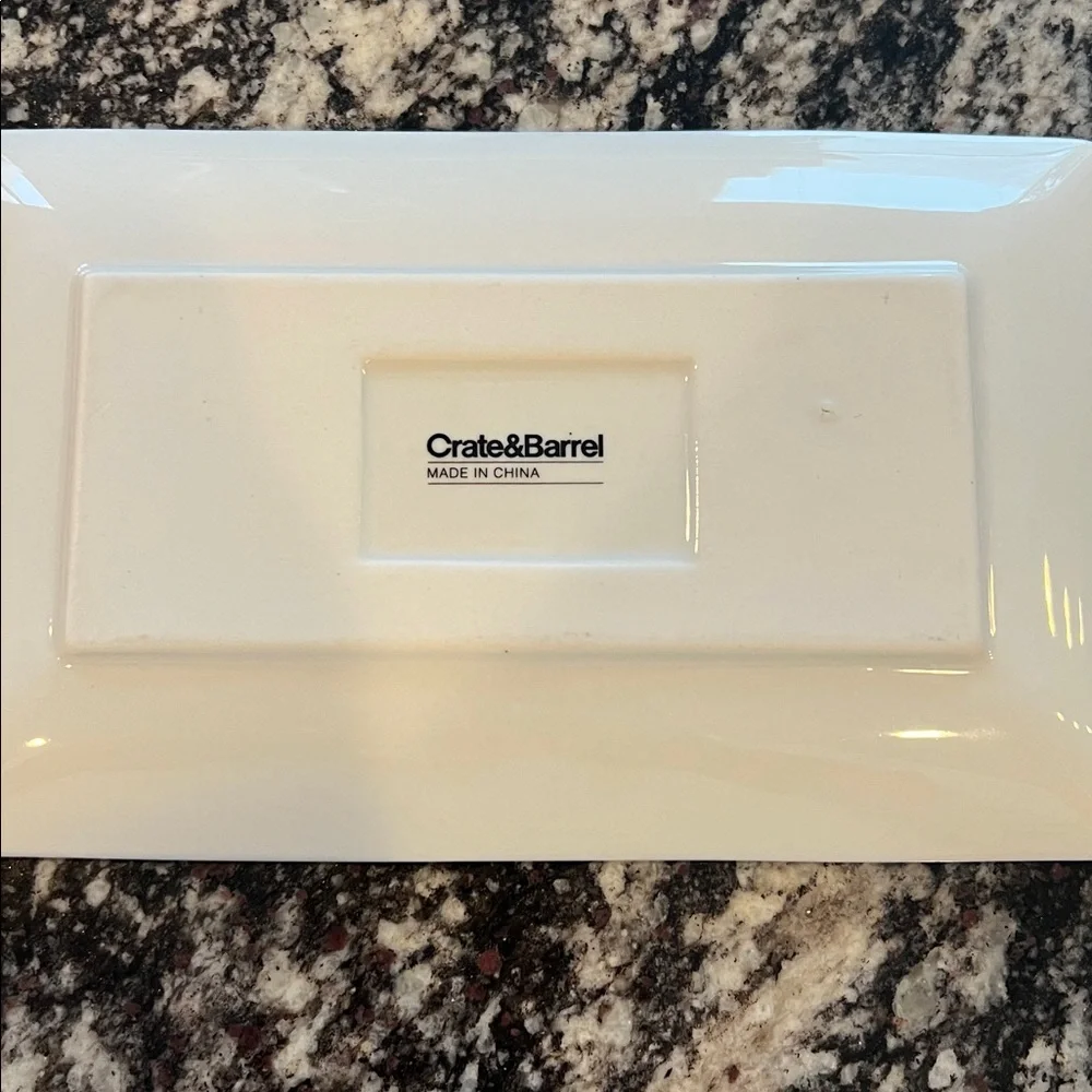 Crate&Barrel six plates