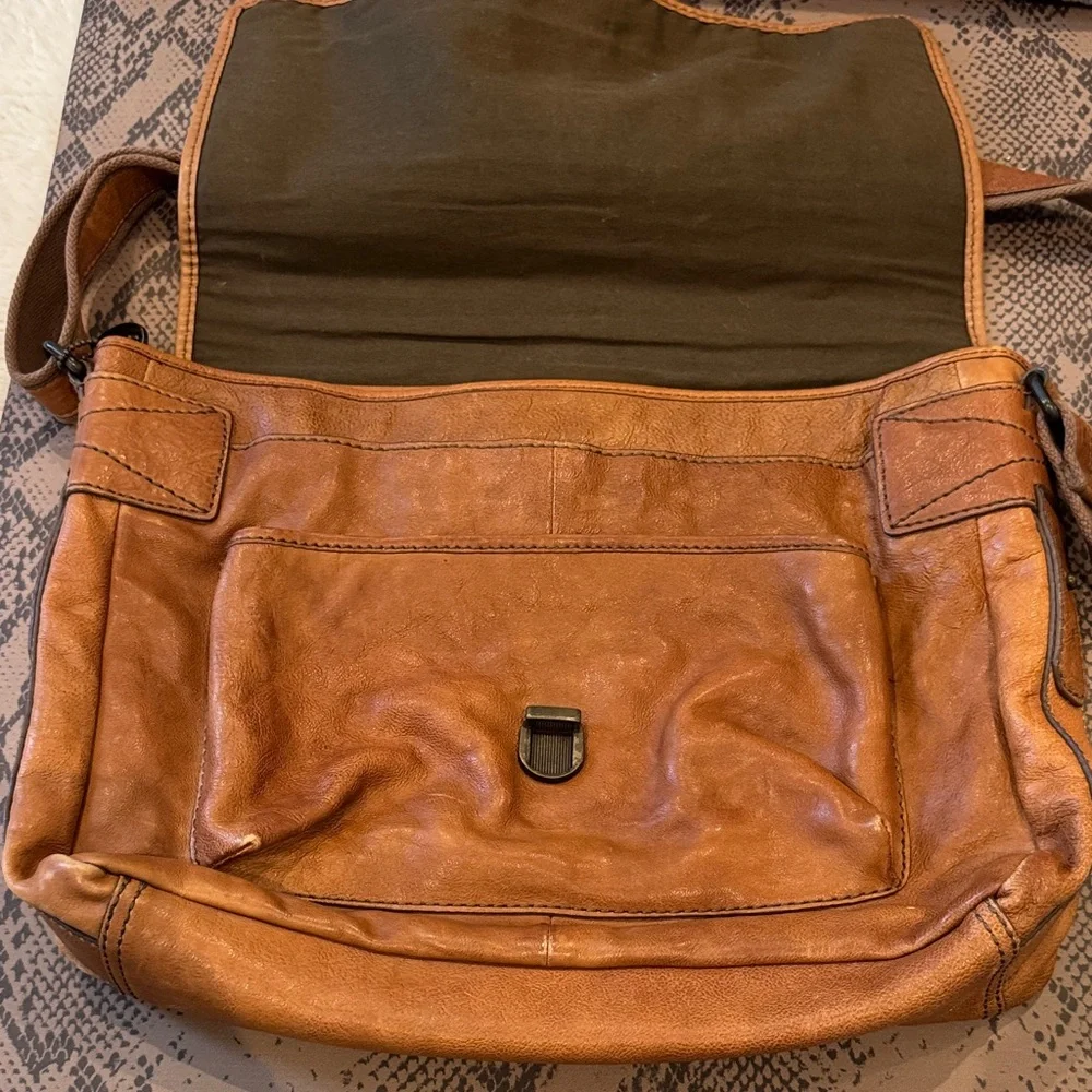 Fossil stylish durable