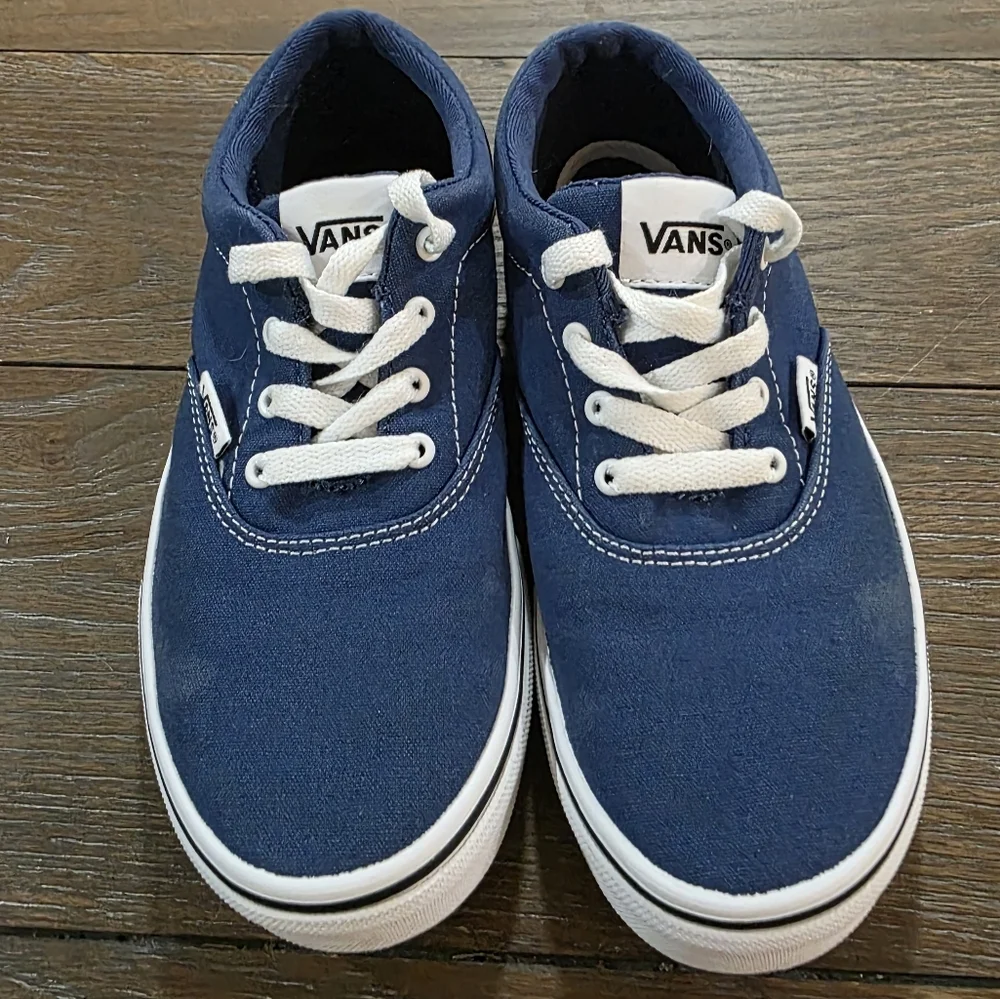 Vans laces off canvas