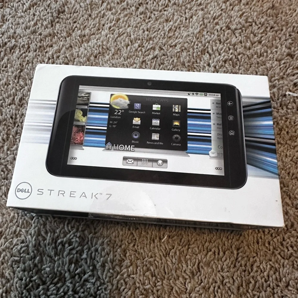 Dell Streak 7 Tablet Black and White Design